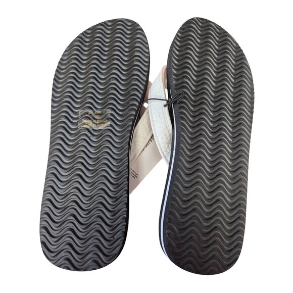 Norty Womens Size 7 Black Floral Flip Flops With White Straps - Picture 2 of 2